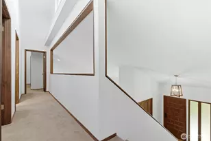 6980 NE Dolphin Dr, Bainbridge Island, WA 98110 - Photo 9