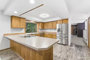 6980 NE Dolphin Dr, Bainbridge Island, WA 98110 - Photo 7