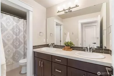 8218 37th Place NE, Marysville, WA 98270 - Photo 33