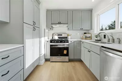 7475 NE 146th Street, Kenmore, WA 98028 - Photo 9