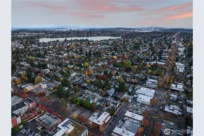 320 N 84th Street, Seattle, WA 98103 - Photo 29