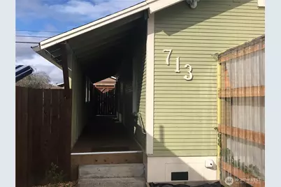 713 N Tower Avenue #A/B, Centralia, WA 98531 - Photo 1