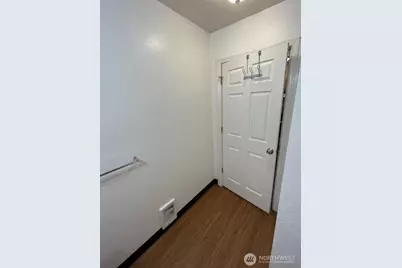 713 N Tower Avenue #A/B, Centralia, WA 98531 - Photo 3