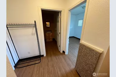 713 N Tower Avenue #A/B, Centralia, WA 98531 - Photo 5