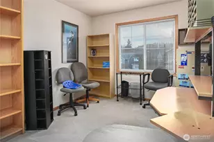 18323 10th Dr SE, Bothell, WA 98012 - Photo 15