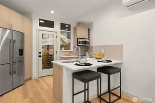 7011 9th Ave NE, Seattle, WA 98115 - Photo 9