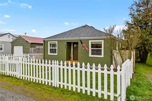 951 SE Dock St, Oak Harbor, WA 98277 - Photo 3