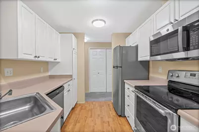 10824 SE 170th Street #B103, Renton, WA 98055 - Photo 15