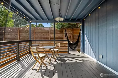 8411 48th Avenue S, Seattle, WA 98118 - Photo 23