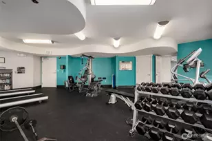 699 John St, Seattle, WA 98109 - Photo 33