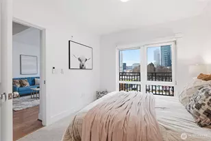 699 John St, Seattle, WA 98109 - Photo 15