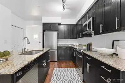 699 John St #319, Seattle, WA 98109 - Photo 5