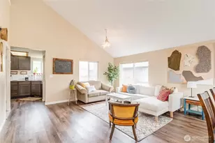 824 Blueberry Ln, Bellingham, WA 98229 - Photo 3