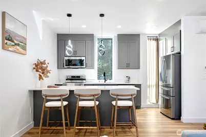 8522 23rd Avenue NE, Seattle, WA 98115 - Photo 9