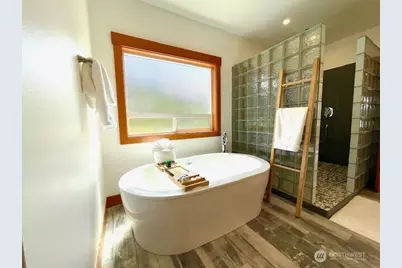 19253 E State Route 106, Belfair, WA 98528 - Photo 9