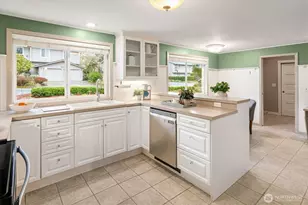 19321 Kenlake Pl NE, Kenmore, WA 98028 - Photo 7