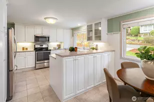 19321 Kenlake Pl NE, Kenmore, WA 98028 - Photo 9