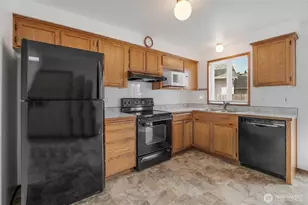 27203 Church Creek Loop NW, Stanwood, WA 98292 - Photo 7