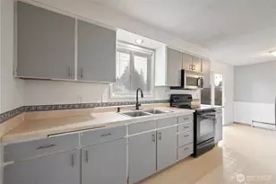 359 Douglas St, Longview, WA 98632 - Photo 17