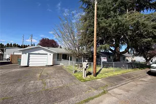 359 Douglas St, Longview, WA 98632 - Photo 3