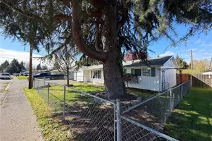 359 Douglas St, Longview, WA 98632 - Photo 3