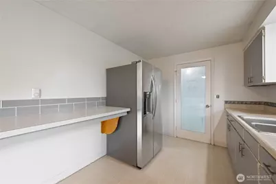 359 Douglas Street, Longview, WA 98632 - Photo 15