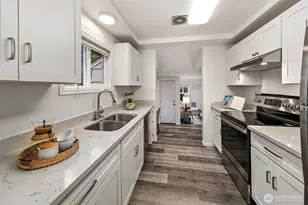 2303 N 193rd St, Shoreline, WA 98133 - Photo 7