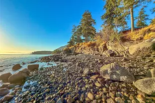 285 Raptor Rd, Orcas Island, WA 98245 - Photo 3