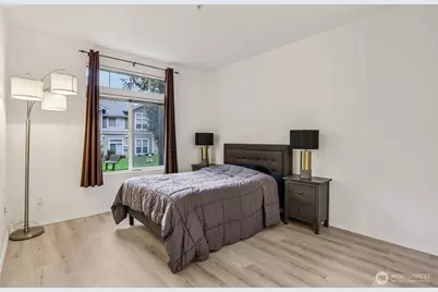 23760 SE 52nd Lane #14-1, Issaquah, WA 98029 - Photo 9