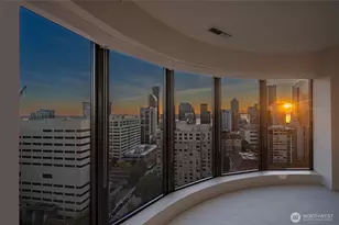 1301 Spring St, Seattle, WA 98104 - Photo 7