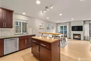 4005 7th Ave NE, Seattle, WA 98105 - Photo 13