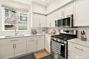 6731 161st Ave SE, Bellevue, WA 98006 - Photo 13