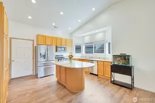 15104 148th St E, Orting, WA 98360 - Photo 7