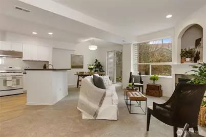 12530 Admiralty Way #H102, Everett, WA 98204 - Photo 5