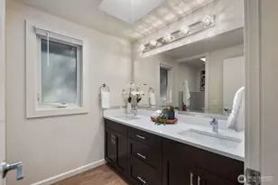 22720 NE 46th St, Redmond, WA 98053 - Photo 23