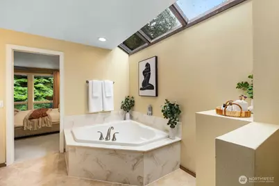 22720 NE 46th Street, Redmond, WA 98053 - Photo 29