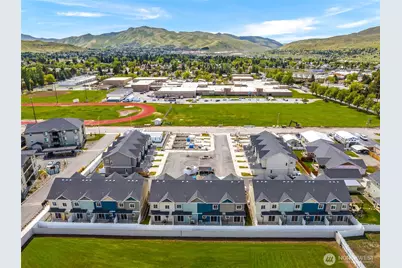 1075 Red Apple Road #D13, Wenatchee, WA 98801 - Photo 31