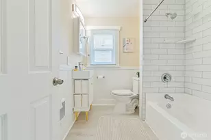 420 E 46th St, Tacoma, WA 98404 - Photo 15