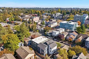 5255 Brooklyn Ave NE, Seattle, WA 98015 - Photo 37