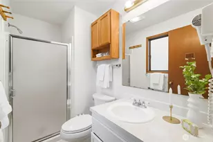 2545 NE 95th St, Seattle, WA 98115 - Photo 19