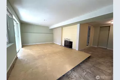 10231 NE 24th Street, Bellevue, WA 98004 - Photo 15