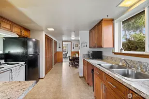 11001 128th St E, Puyallup, WA 98374 - Photo 25