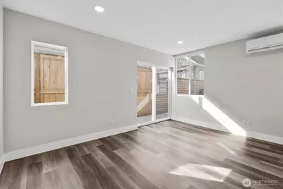 503 NE 42nd Street, Seattle, WA 98105 - Photo 9