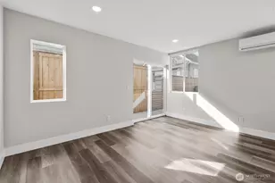 503 NE 42nd St, Seattle, WA 98105 - Photo 9