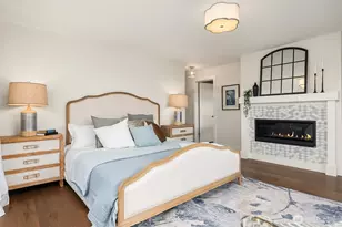 8004 Burke Ave N, Seattle, WA 98103 - Photo 17