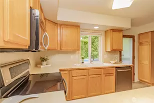 4003 Flora Dr, Fircrest, WA 98466 - Photo 11