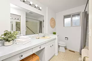 2315 N 171st St, Shoreline, WA 98133 - Photo 9