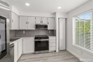 5736 S 238th Ct, Kent, WA 98032 - Photo 9