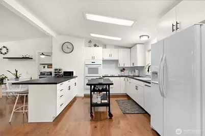 2015 24th Street #83, Bellingham, WA 98225 - Photo 3