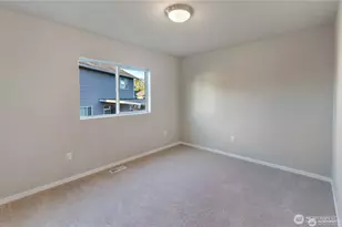 18204 37th Ave Ct E, Tacoma, WA 98446 - Photo 9